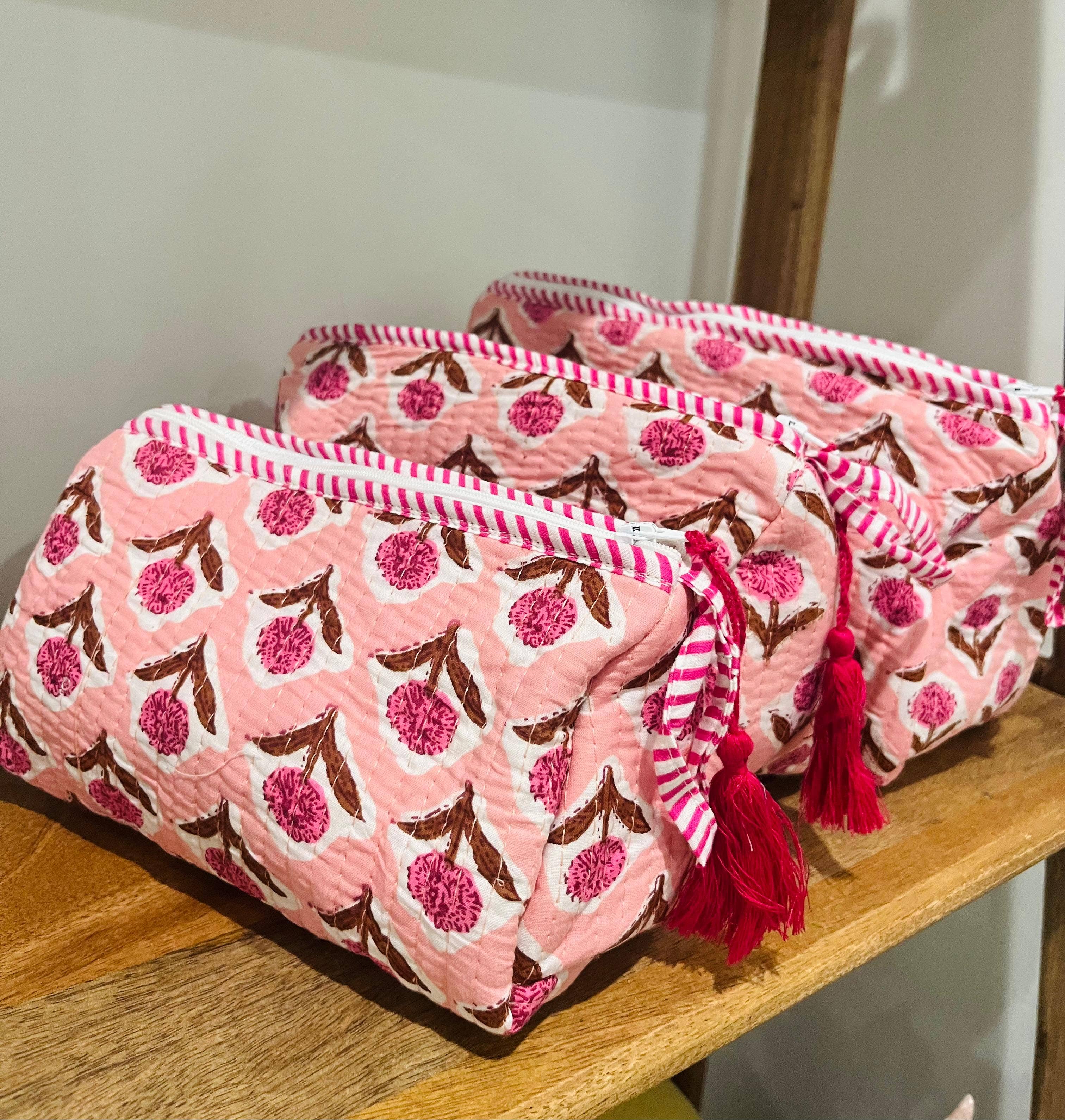 AMRANIS - Pink Block Printed Toiletry Bag - Set of 3