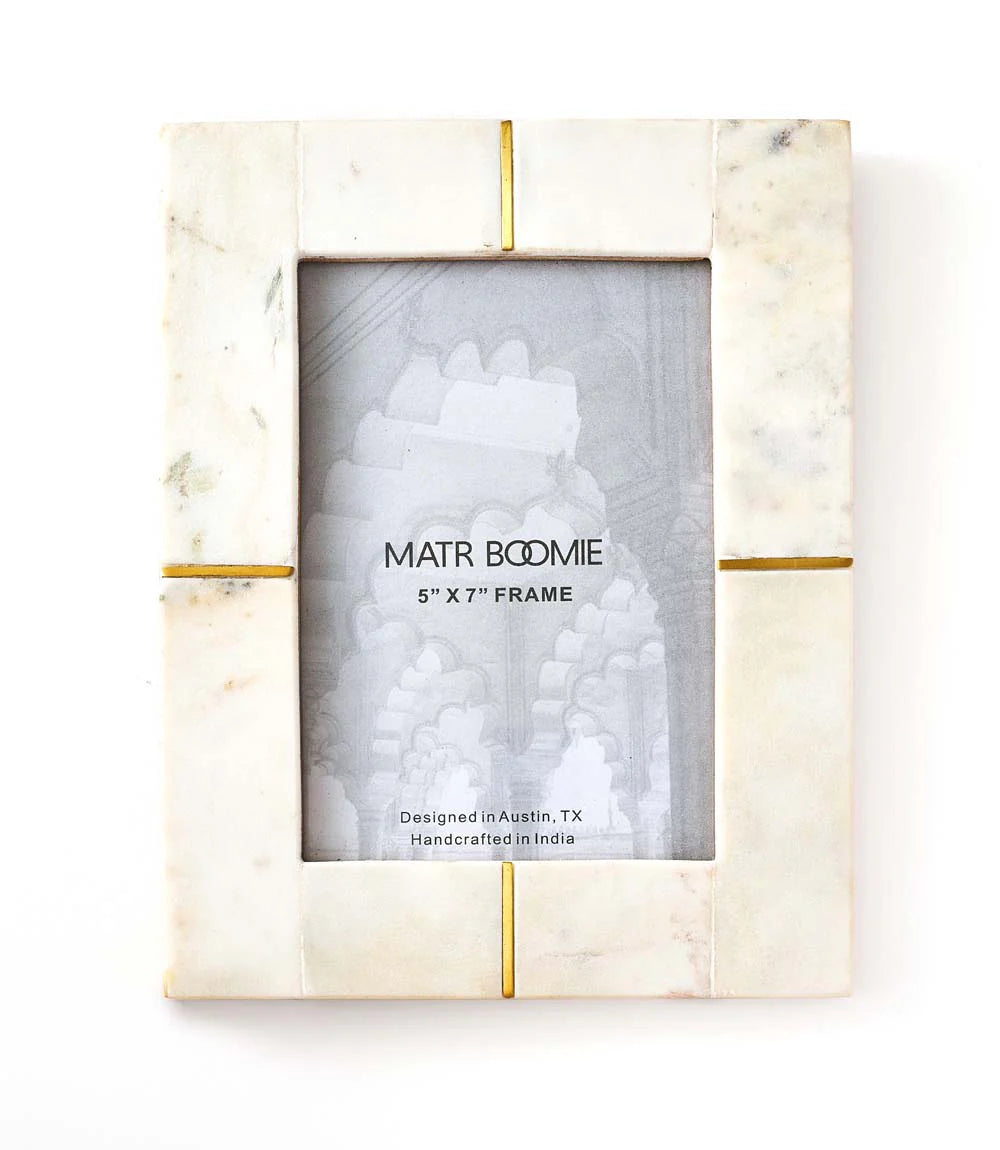 5x7 White Picture Frame - Carved Marble Brass Inlay