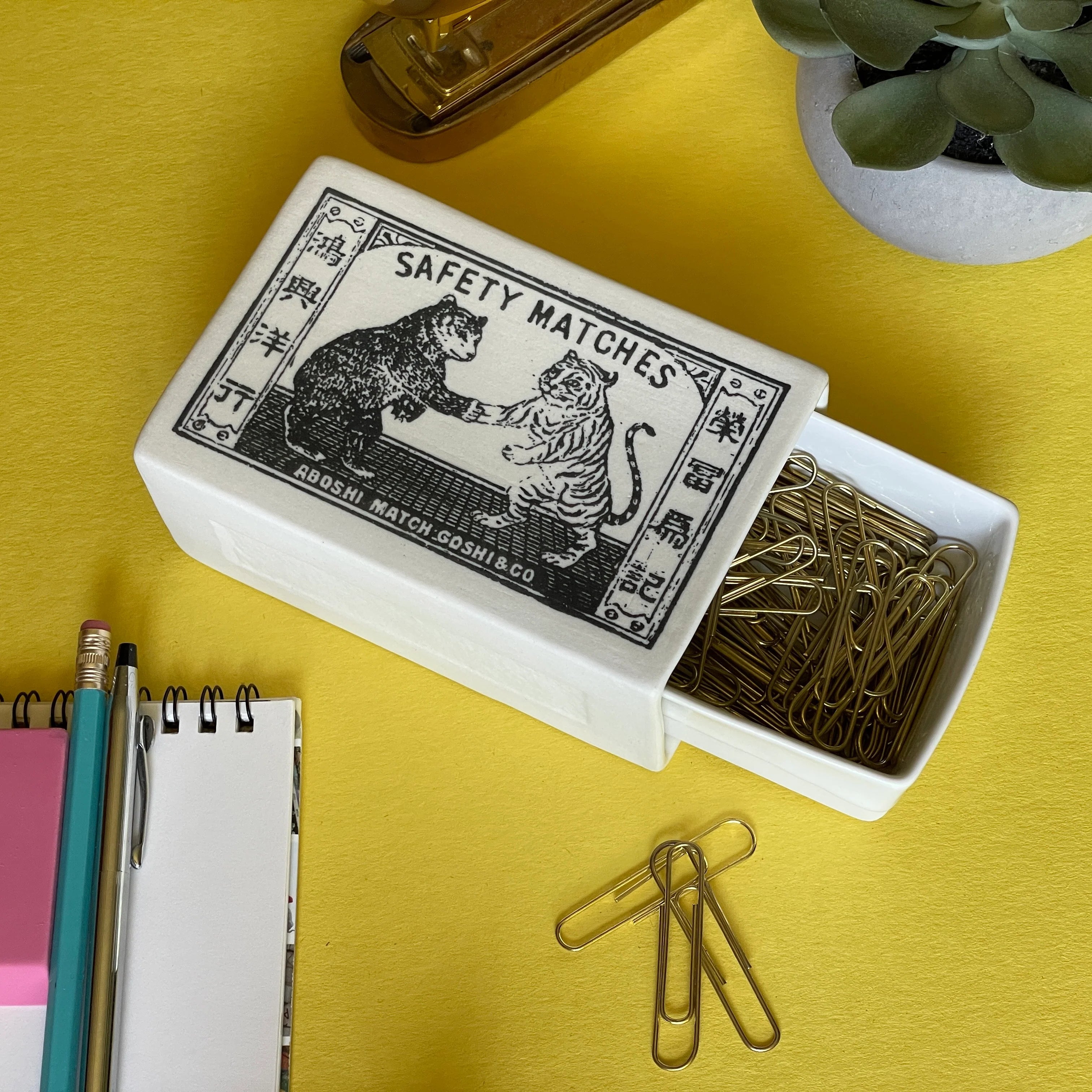 Vintage Matchbox - Bear+Tiger
